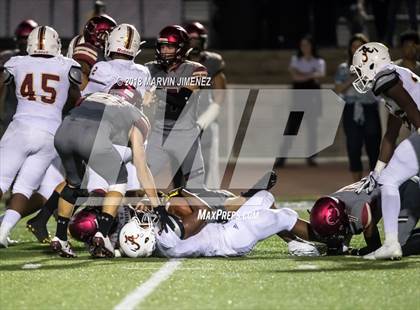 Thumbnail 3 in Oaks Christian vs. Alemany photogallery.