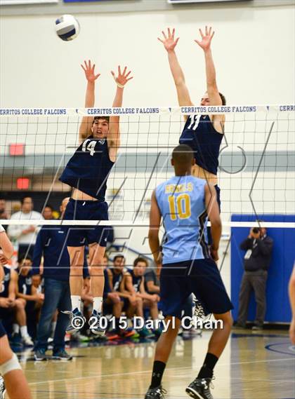 Thumbnail 3 in Quartz Hill vs. El Segundo photogallery.