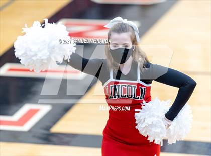Thumbnail 3 in Lincoln Southeast @ Lincoln High photogallery.