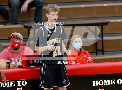 Thumbnail 3 in Lincoln Southeast @ Lincoln High photogallery.