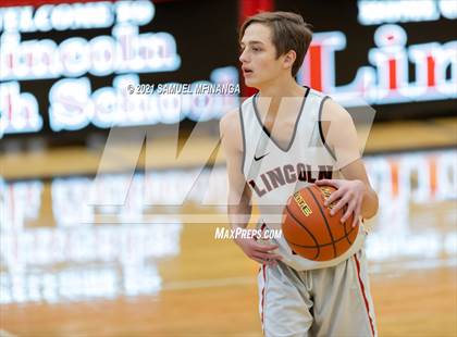 Thumbnail 3 in Lincoln Southeast @ Lincoln High photogallery.