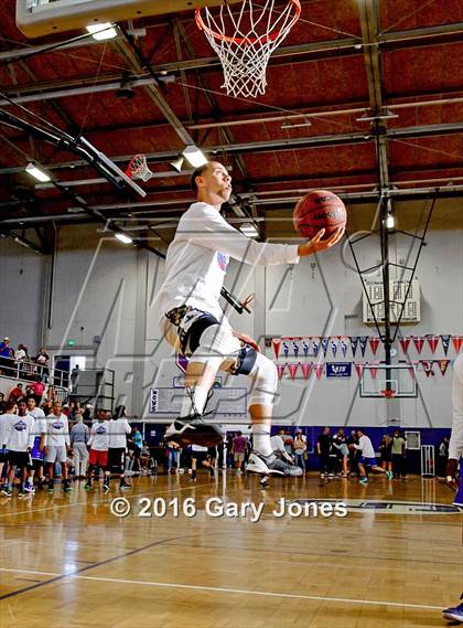 Thumbnail 1 in 2016 Sacramento Optimist All-Stars North vs South photogallery.