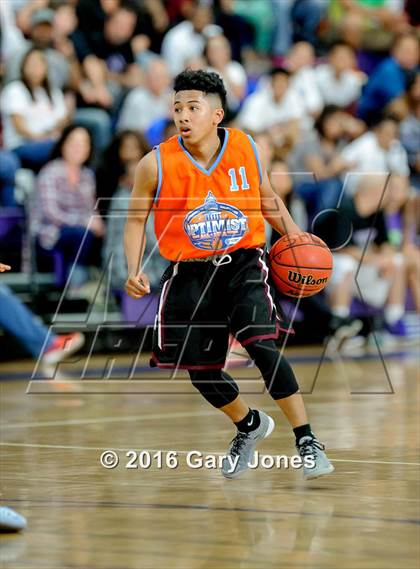 Thumbnail 3 in 2016 Sacramento Optimist All-Stars North vs South photogallery.