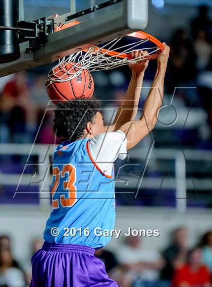 Thumbnail 2 in 2016 Sacramento Optimist All-Stars North vs South photogallery.