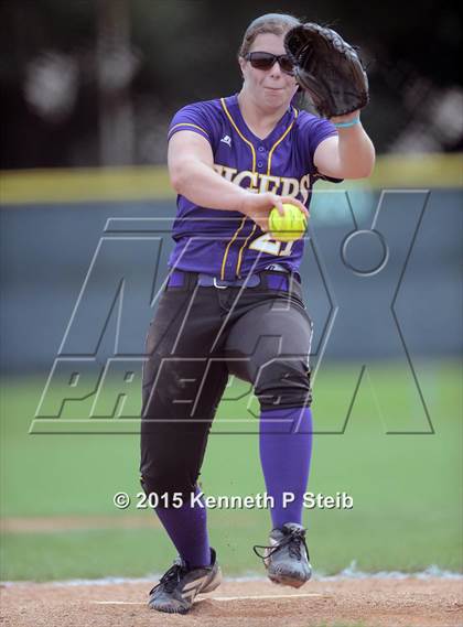 Thumbnail 2 in Assumption vs Benton (LHSAA 4A 2nd Round Playoff) photogallery.