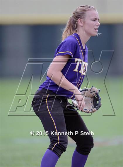 Thumbnail 3 in Assumption vs Benton (LHSAA 4A 2nd Round Playoff) photogallery.