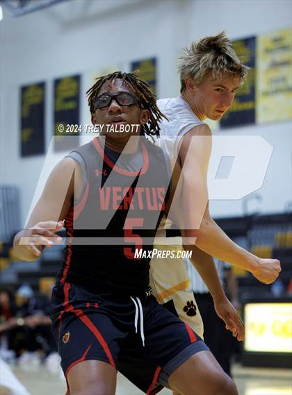 Thumbnail 2 in Vertus @ Honeoye Falls-Lima photogallery.