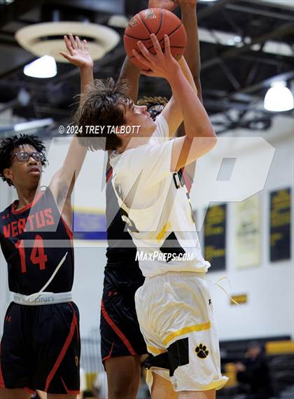 Thumbnail 1 in Vertus @ Honeoye Falls-Lima photogallery.