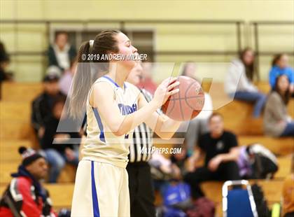 Thumbnail 2 in Sacred Heart Academy vs. Mount St. Mary Academy (MMHSAA Class A Final) photogallery.