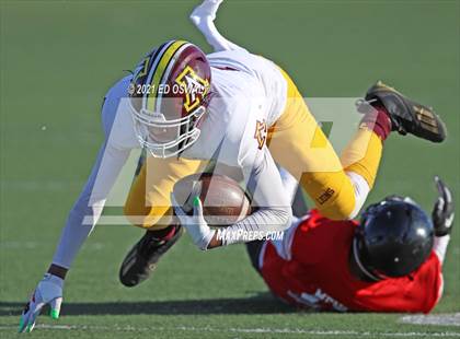 Thumbnail 3 in Arlington @ Salesian College Preparatory (CIF State 6-A Championship) photogallery.