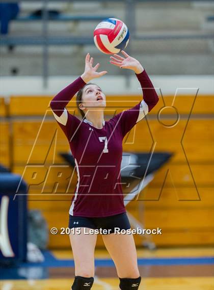 Thumbnail 2 in Devine vs. Boerne (UIL 4A Regional Quarterfinal) photogallery.