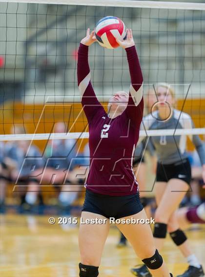 Thumbnail 1 in Devine vs. Boerne (UIL 4A Regional Quarterfinal) photogallery.