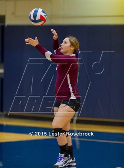 Thumbnail 3 in Devine vs. Boerne (UIL 4A Regional Quarterfinal) photogallery.