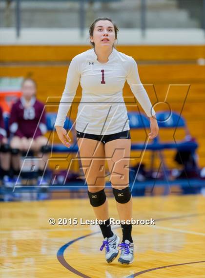 Thumbnail 3 in Devine vs. Boerne (UIL 4A Regional Quarterfinal) photogallery.