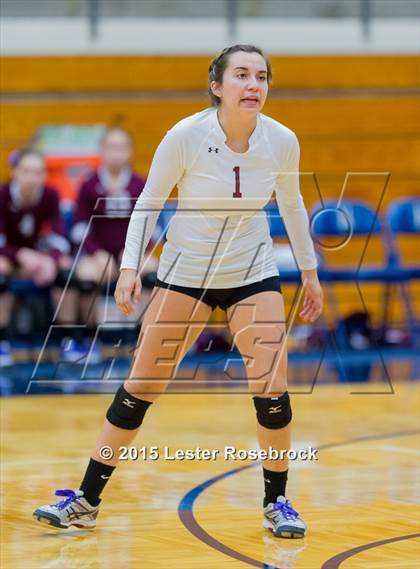 Thumbnail 2 in Devine vs. Boerne (UIL 4A Regional Quarterfinal) photogallery.