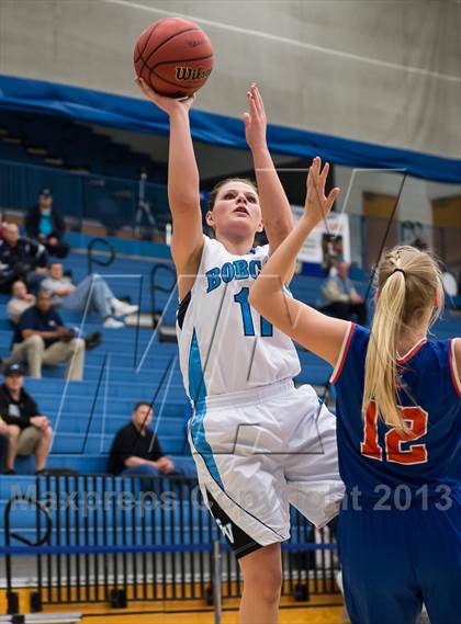 Thumbnail 2 in Sky View vs. Timpview (UHSAA 4A Semifinal) photogallery.