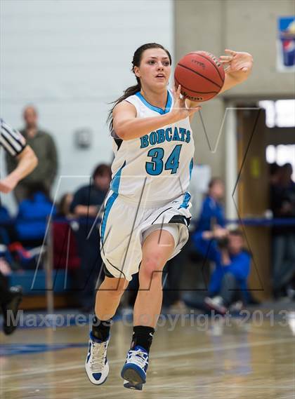 Thumbnail 3 in Sky View vs. Timpview (UHSAA 4A Semifinal) photogallery.