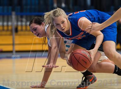 Thumbnail 2 in Sky View vs. Timpview (UHSAA 4A Semifinal) photogallery.