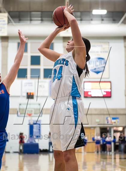 Thumbnail 1 in Sky View vs. Timpview (UHSAA 4A Semifinal) photogallery.