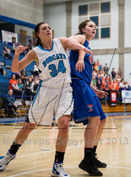 Thumbnail 2 in Sky View vs. Timpview (UHSAA 4A Semifinal) photogallery.