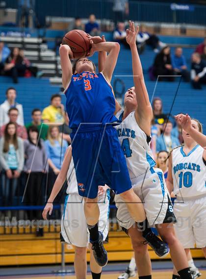 Thumbnail 3 in Sky View vs. Timpview (UHSAA 4A Semifinal) photogallery.