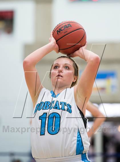 Thumbnail 3 in Sky View vs. Timpview (UHSAA 4A Semifinal) photogallery.
