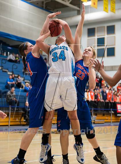 Thumbnail 3 in Sky View vs. Timpview (UHSAA 4A Semifinal) photogallery.