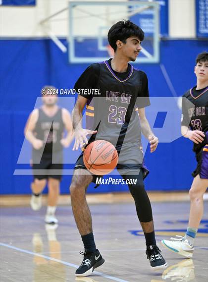 Thumbnail 1 in Live Oak vs. Dixon (Pierce Invitational) photogallery.