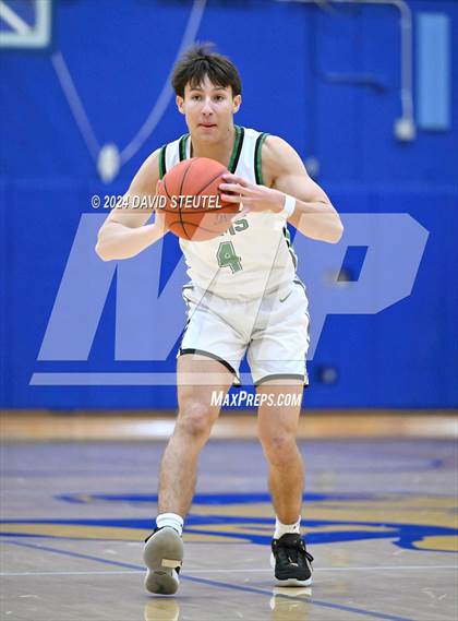Thumbnail 2 in Live Oak vs. Dixon (Pierce Invitational) photogallery.