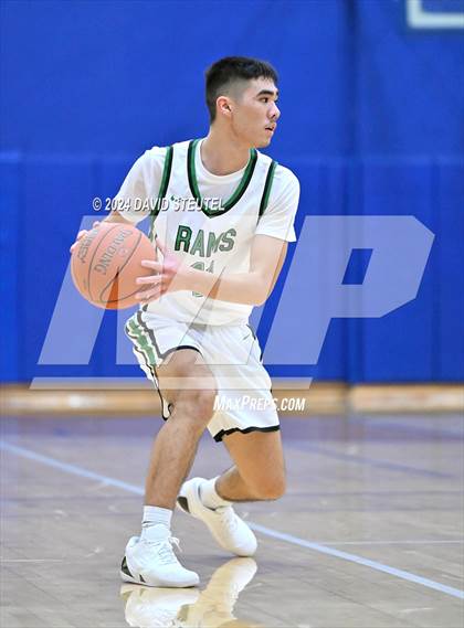 Thumbnail 2 in Live Oak vs. Dixon (Pierce Invitational) photogallery.