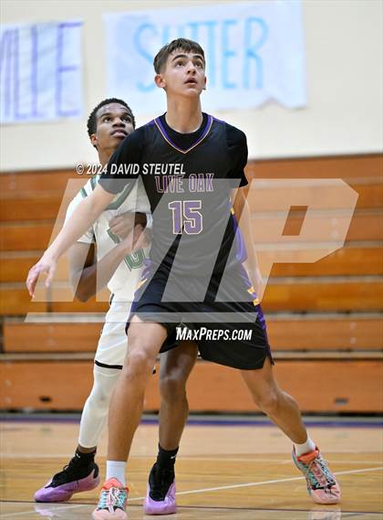 Thumbnail 1 in Live Oak vs. Dixon (Pierce Invitational) photogallery.