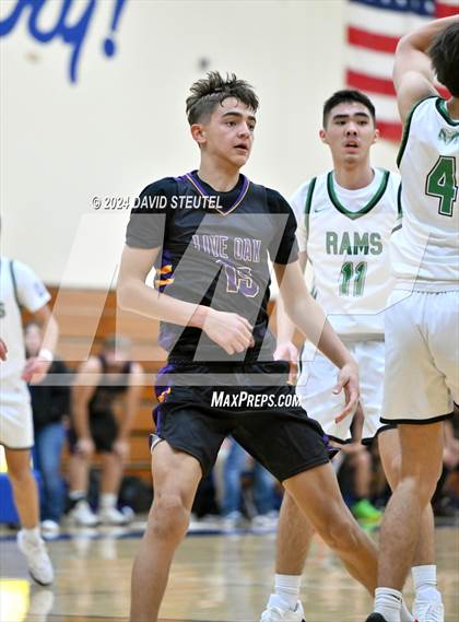 Thumbnail 2 in Live Oak vs. Dixon (Pierce Invitational) photogallery.