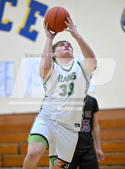 Thumbnail 2 in Live Oak vs. Dixon (Pierce Invitational) photogallery.