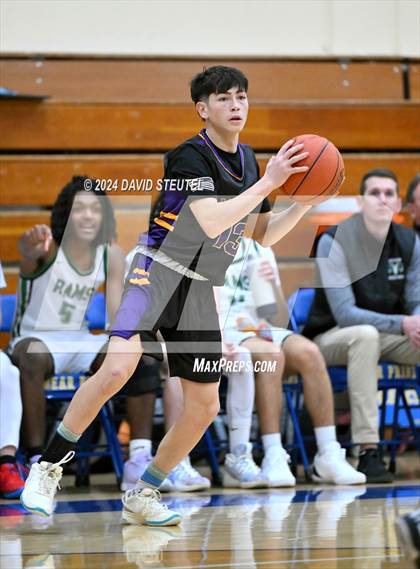 Thumbnail 2 in Live Oak vs. Dixon (Pierce Invitational) photogallery.