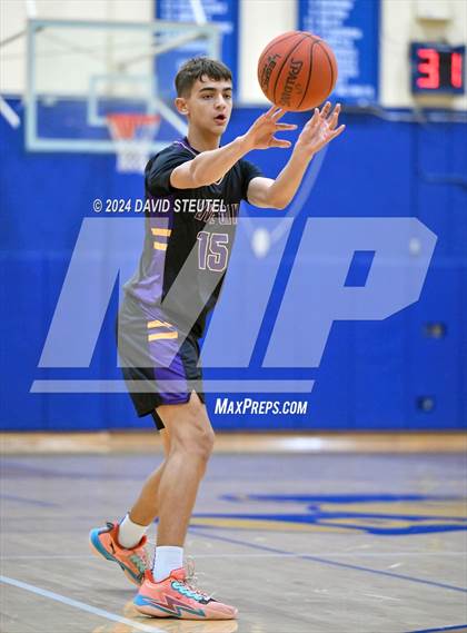 Thumbnail 2 in Live Oak vs. Dixon (Pierce Invitational) photogallery.