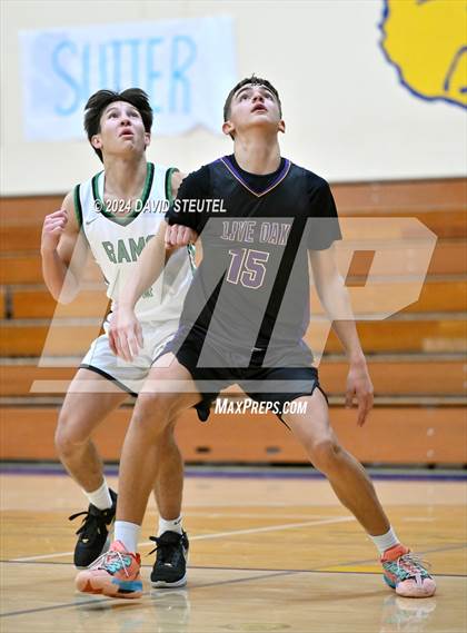 Thumbnail 3 in Live Oak vs. Dixon (Pierce Invitational) photogallery.