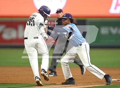 Thumbnail 3 in Mayfair vs. Calvary Chapel (Halo Classic) photogallery.