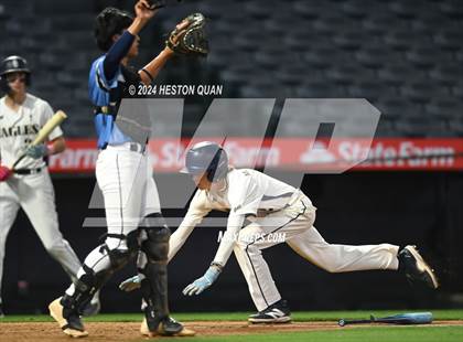 Thumbnail 2 in Mayfair vs. Calvary Chapel (Halo Classic) photogallery.