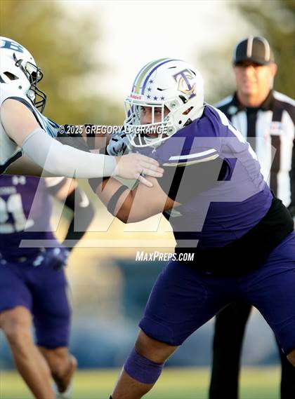 Thumbnail 3 in Bell vs Timber Creek photogallery.