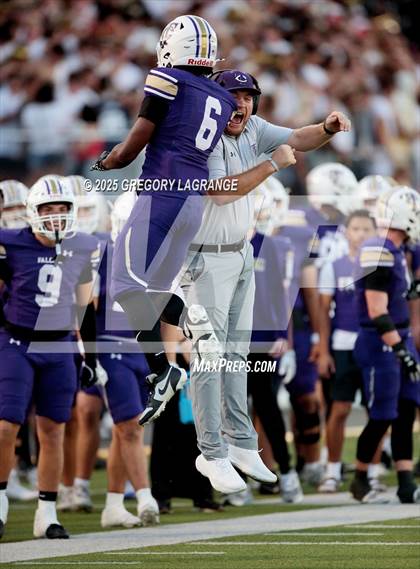 Thumbnail 2 in Bell vs Timber Creek photogallery.