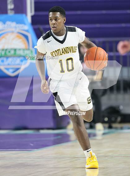 Thumbnail 3 in Archbishop Stepinac vs. Scotlandville (City of Palms Classic) photogallery.
