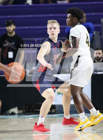 Thumbnail 1 in Archbishop Stepinac vs. Scotlandville (City of Palms Classic) photogallery.