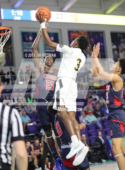 Thumbnail 2 in Archbishop Stepinac vs. Scotlandville (City of Palms Classic) photogallery.