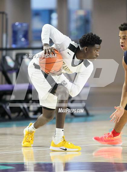 Thumbnail 2 in Archbishop Stepinac vs. Scotlandville (City of Palms Classic) photogallery.