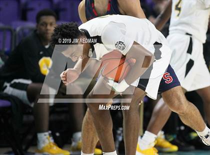 Thumbnail 3 in Archbishop Stepinac vs. Scotlandville (City of Palms Classic) photogallery.