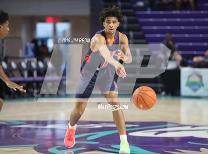 Thumbnail 1 in Archbishop Stepinac vs. Scotlandville (City of Palms Classic) photogallery.