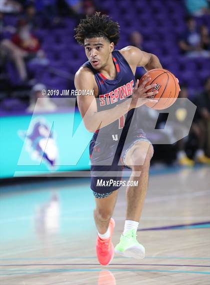 Thumbnail 3 in Archbishop Stepinac vs. Scotlandville (City of Palms Classic) photogallery.