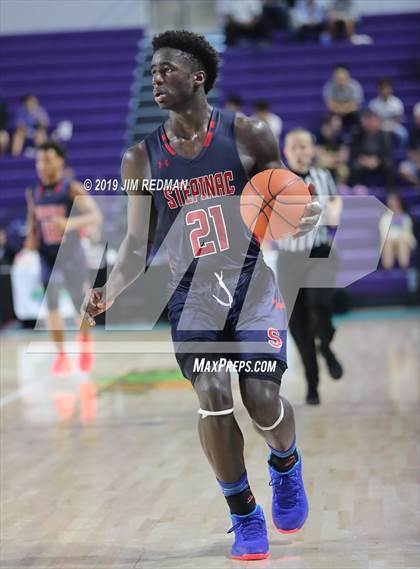 Thumbnail 2 in Archbishop Stepinac vs. Scotlandville (City of Palms Classic) photogallery.