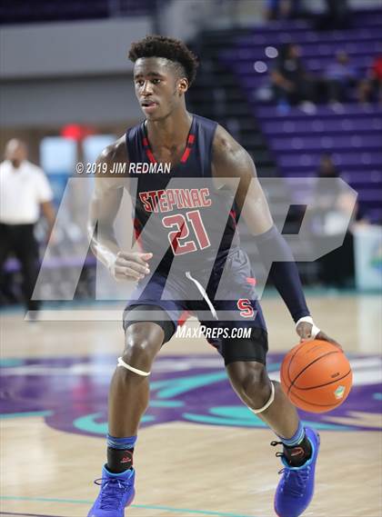 Thumbnail 3 in Archbishop Stepinac vs. Scotlandville (City of Palms Classic) photogallery.