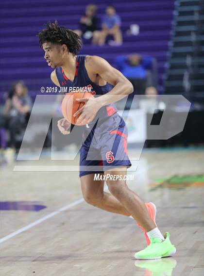 Thumbnail 2 in Archbishop Stepinac vs. Scotlandville (City of Palms Classic) photogallery.